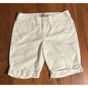 IQ Authentic Brand Womens White Bermuda Shorts Cuffed Cotton Stretch Size 6
